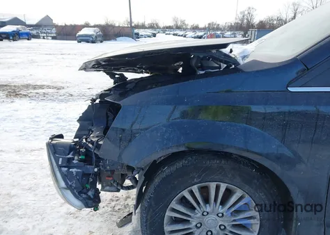 2015 Chrysler Town & Country Touring-L из США, поврежденный, VIN 2C4RC1CGXFR519388